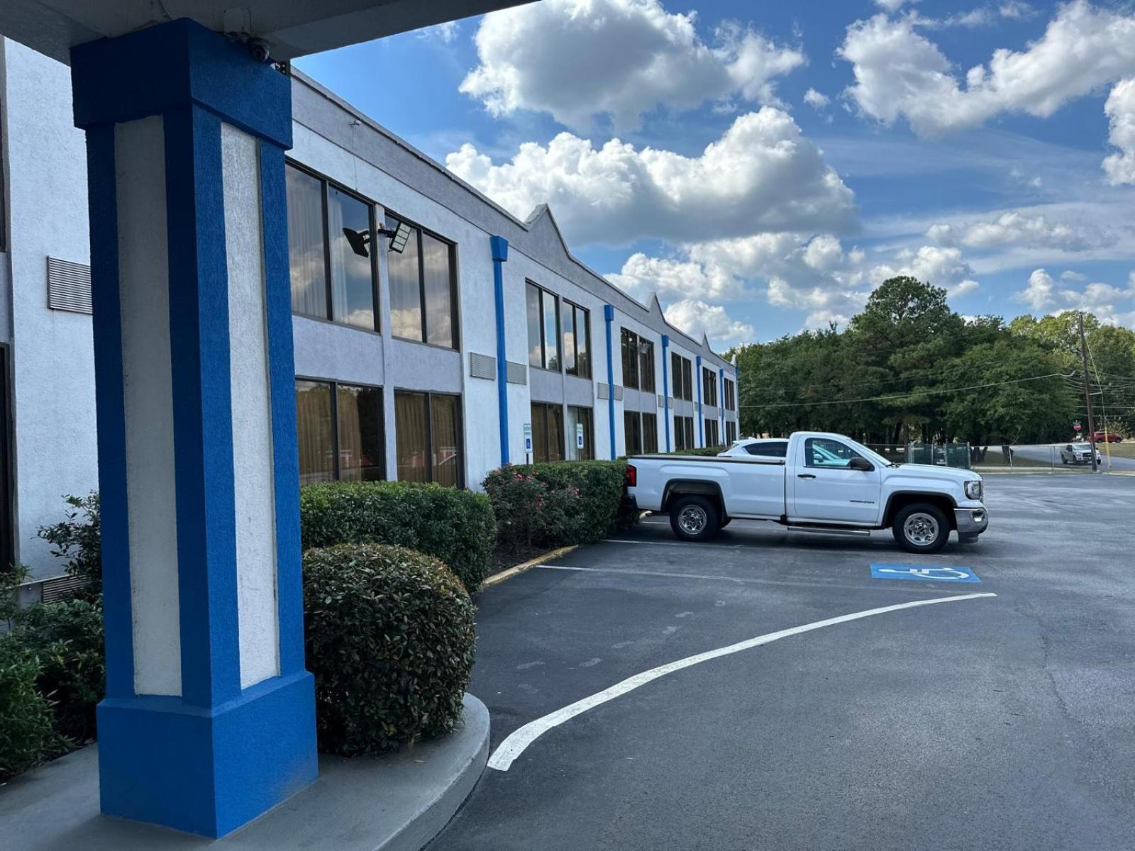 Rodeway Inn Stone Mountain Tucker Eksteriør billede