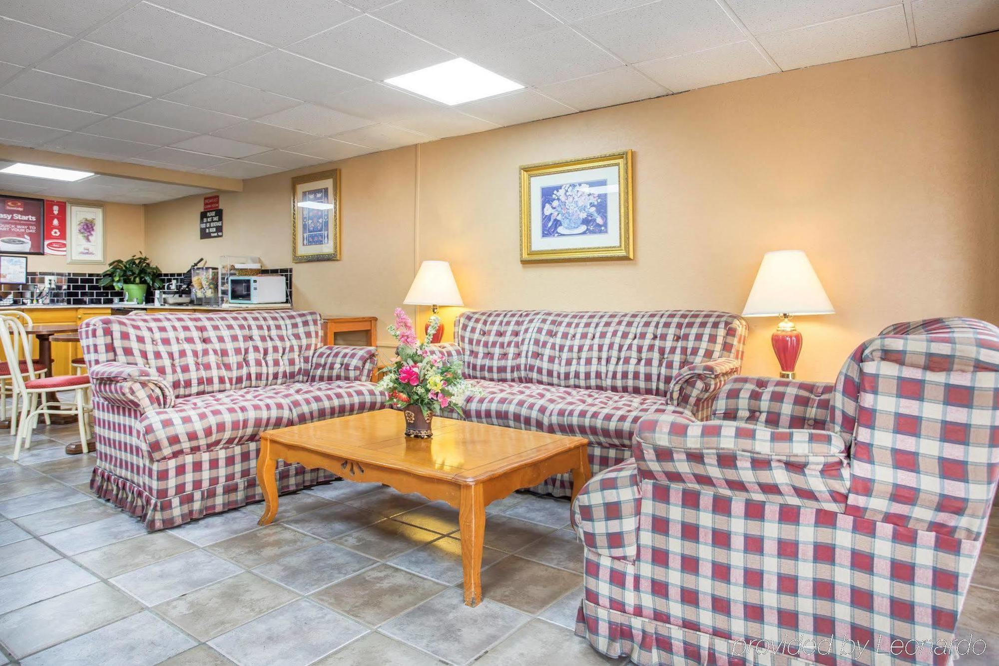 Rodeway Inn Stone Mountain Tucker Eksteriør billede